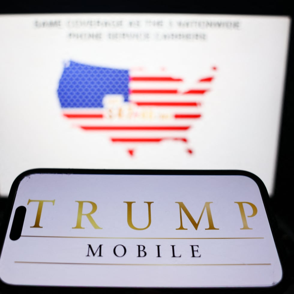 El teléfono inteligente bañado en oro tendría un precio de $500.