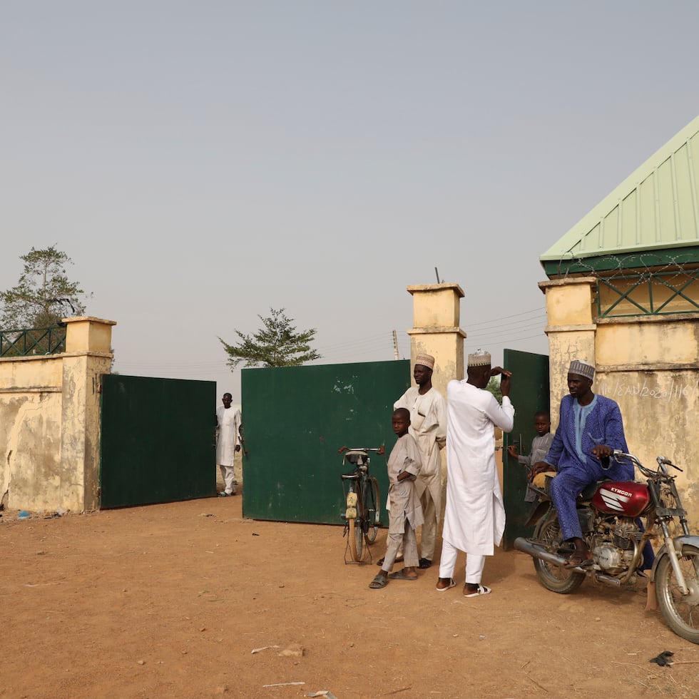 Nigeria está sumida en una compleja crisis de seguridad, que incluye una insurgencia de militantes islámicos y un aumento de los secuestros para exigir rescate por parte de bandas criminales.