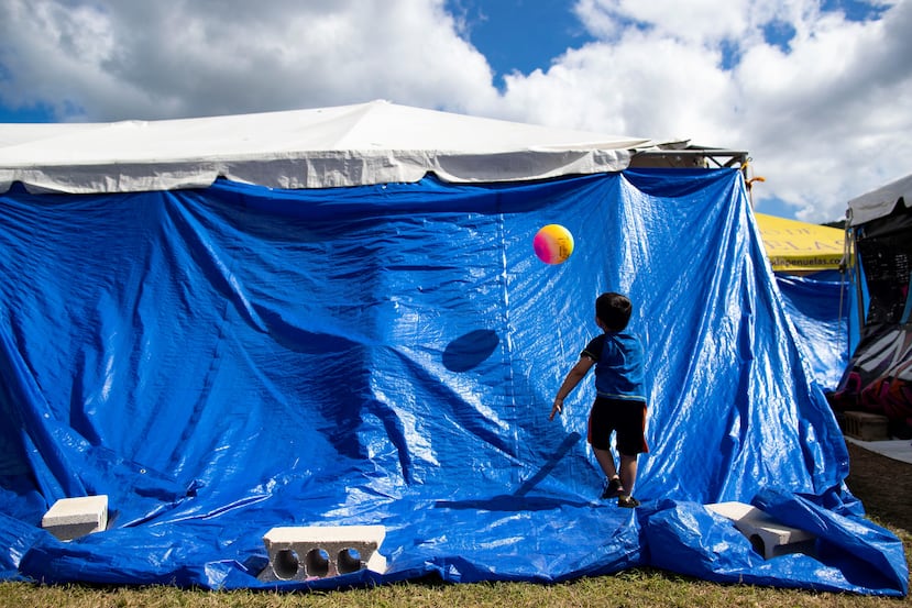 El 58% de los niños en Puerto Rico vive bajo el nivel de pobreza, mientras el 37% de estos vive en pobreza extrema, con ingresos familiares de apenas unos $11 diarios.