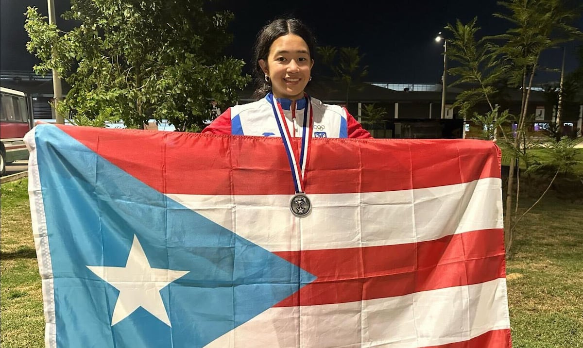 La juvenil boricua Gabriela Hwang sube al podio en el Panamericano adulto de esgrima