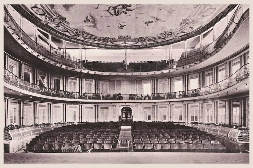 Interior del Teatro Municipal de San Juan a principios de Siglo XX.j
