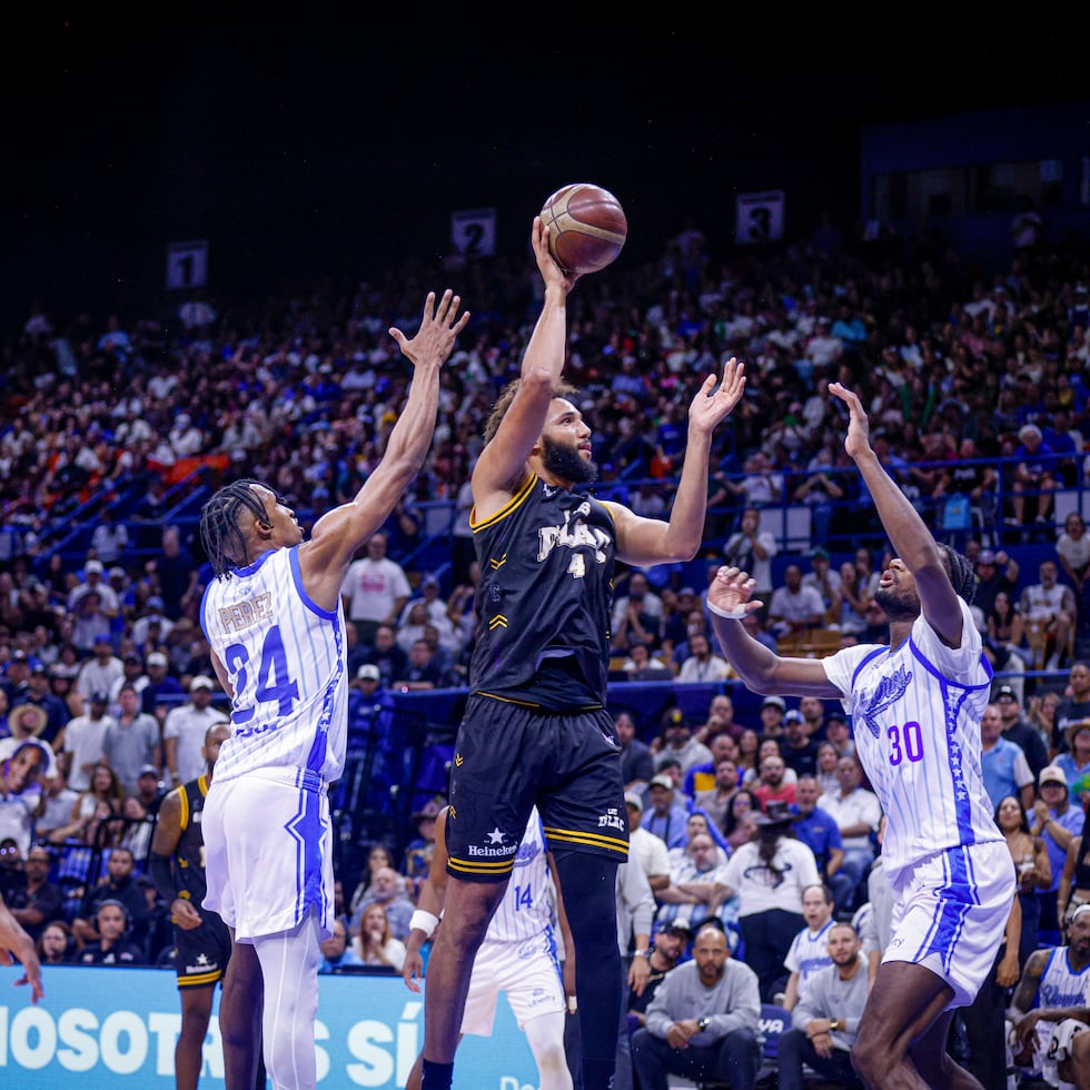 George Conditt IV presentó su mejor versión contra los Vaqueros, promediando un doble-doble de 14.8 puntos y 10.4 rebotes en cinco juegos, pero no fue suficiente.