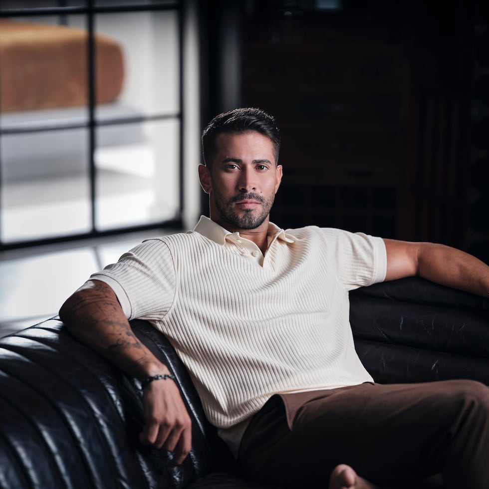 La línea de perfumes y fragancias del exgimnasta olímpico puertorriqueño Tommy Ramos está diseñada bajo su marca "10 by Tommy" en colaboración con DH Distributors. El nombre "10" hace referencia a la puntuación máxima de perfección en la gimnasia.