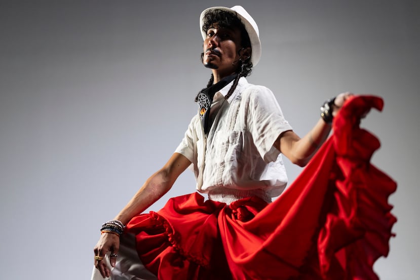 La búsqueda de autenticidad es el eje central de “Viene, viene el Drag King”, una propuesta teatral íntima, divertida y emotiva que formará parte del True Colors Fest, del 2 al 5 de julio de 2026.