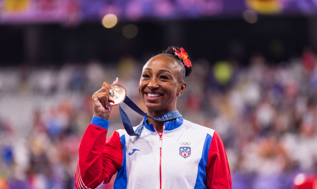 Jasmine Camacho-Quinn anuncia su regreso a la competencia en 2027