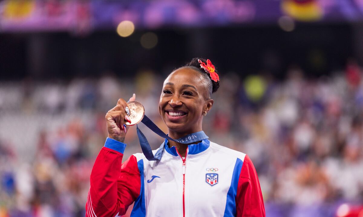 Jasmine Camacho-Quinn anuncia su regreso a la competencia en 2027