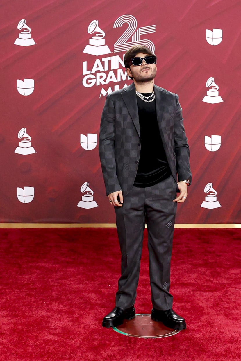 A sus 22 años, Tito Double P es toda una revelación
Y es que más que el primo de Peso Pluma, Tito se ha labrado un nombre propio y le supera este año en nominaciones: aspira a 10 premios. EFE/ Eva Marie Uzcátegui