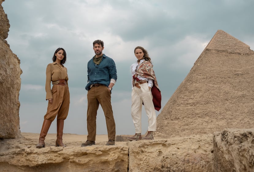 Los protagonistas de la película "Fountain of Youth", son (de izquierda a derecha) Eiza González, John Krasinski y Natalie Portman.