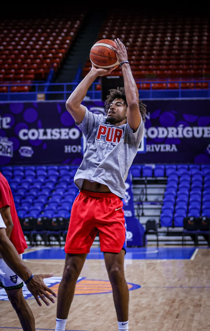 Ethan Thompson, aquí durante el entrenamiento en Bayamón, promedió 7.0 puntos en 32 juegos con los Pacers de Indiana.
