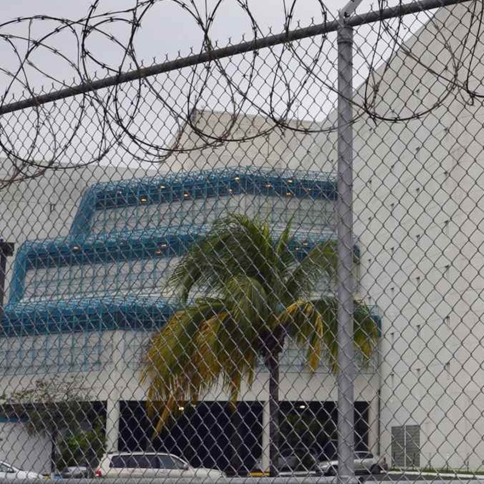 El confinado estaba en el módulo 1C de la cárcel federal en Guaynabo. (GFR Media)