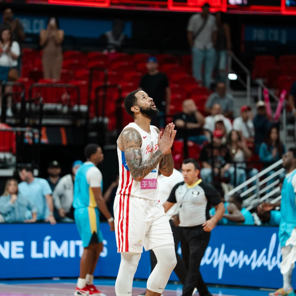 Unos 3,800 espectadores asistieron al choque contra Bahamas. En la foto, Chris Ortiz.