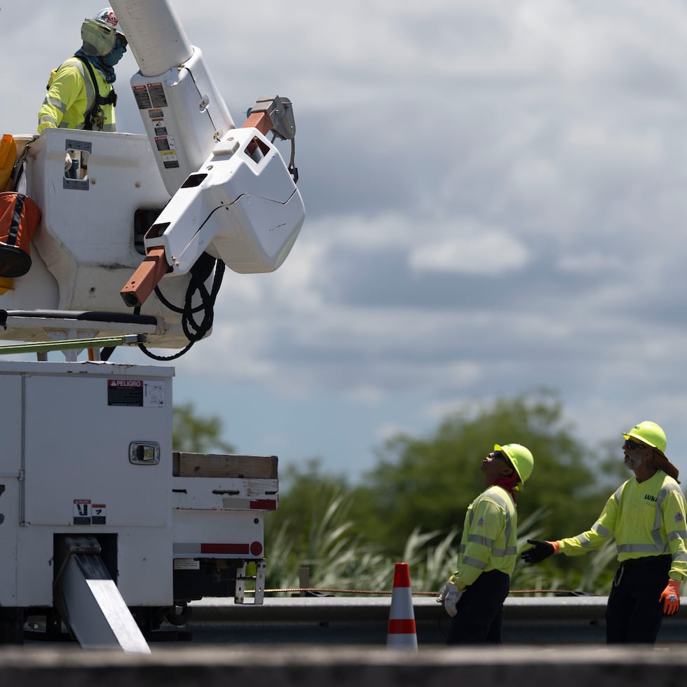 En conjunto, las tres unidades representan aproximadamente 975 MW de capacidad fuera de servicio.