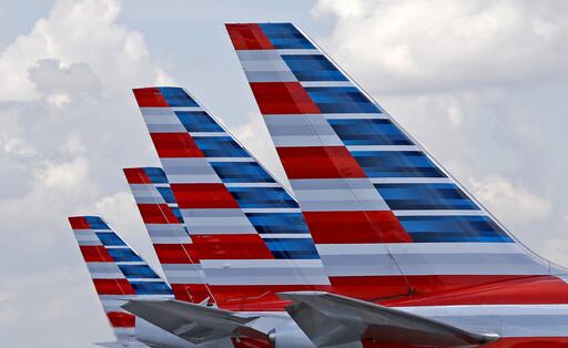 Imagen de la cobertura de: Controlador aéreo evita incidente entre dos aviones de American Airlines con el mismo número de vuelo