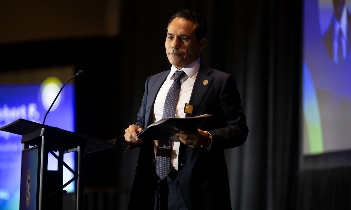 Junta Fiscal evalúa impuestos municipales sobre construcción tras reclamo del congresista Gosar