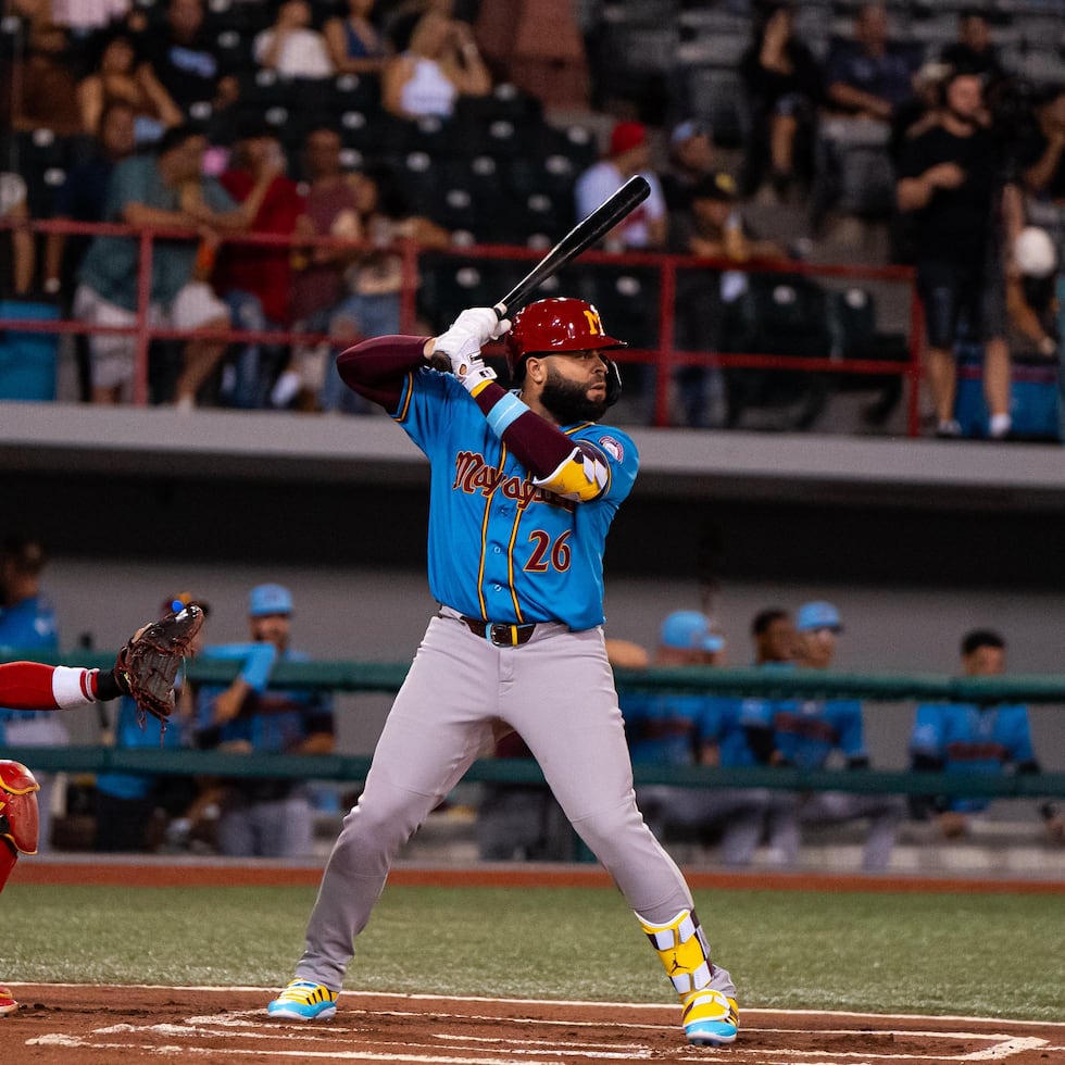 Emmanuel Rivera, de los Indios, bateó un rodado por el cuadro para doble matanza pero que trajo al plato la única carrera en la victoria sobre Ponce.