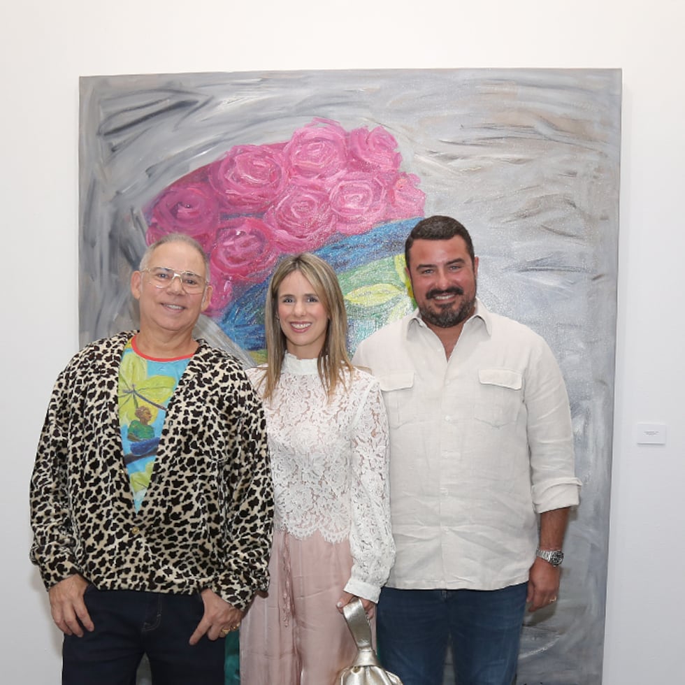 El artista Carlos Cancio, Alexandra Martín y José M. Izquierdo.