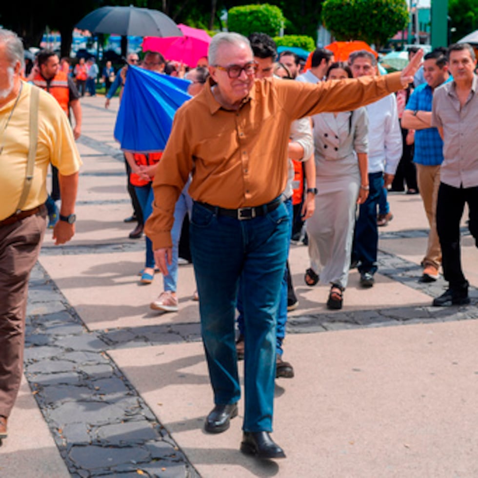 La fiscalía de Nueva York hizo pública el miércoles una acusación por tráfico de drogas y tenencia ilícita de armas contra el gobernador de Sinaloa, Rubén Rocha Moya.