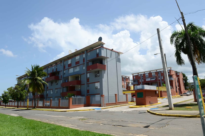 Los conflictos entre grupos de los citados complejos de vivienda pública se remontan a 1993, cuando sicarios ejecutaron al entonces líder del residencial Monte Hatillo, identificado por el apodo de Germán el Monstruo.