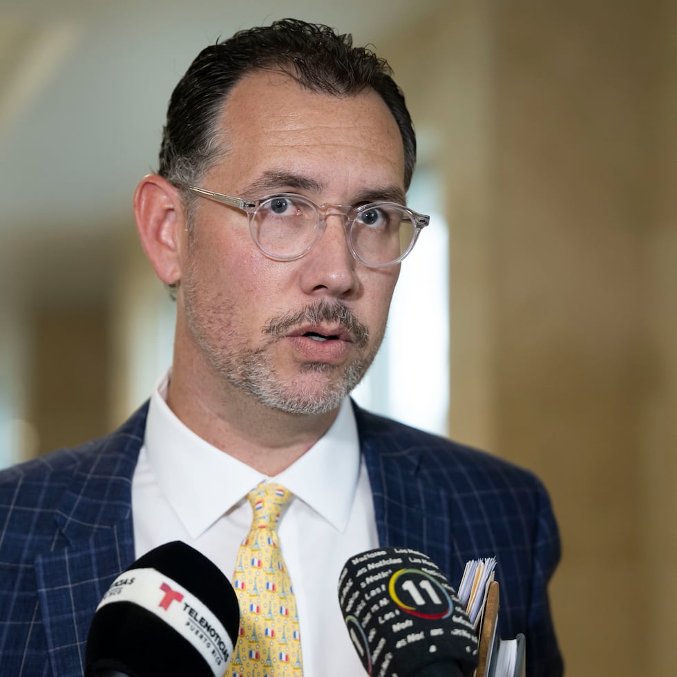 Donald Milán Guindín, representante de Carlos Manuel Estefano Pino, describió el caso como “uno serio”, que amerita tener tiempo para preparar una defensa “responsable”.