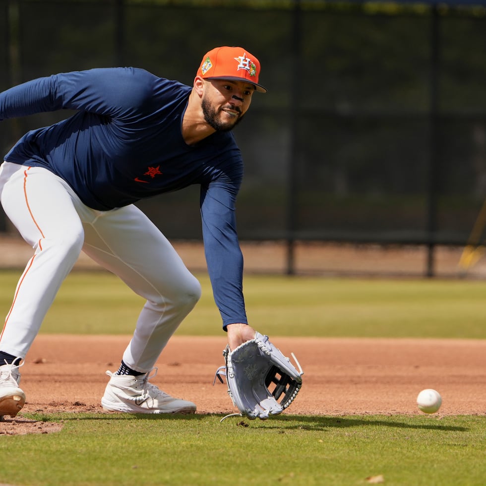 Carlos Correa no juega desde mayo, cuando se sometió a una cirugía en el pie. Inicialmente, los Astros descartaron su regreso para el resto de la temporada.