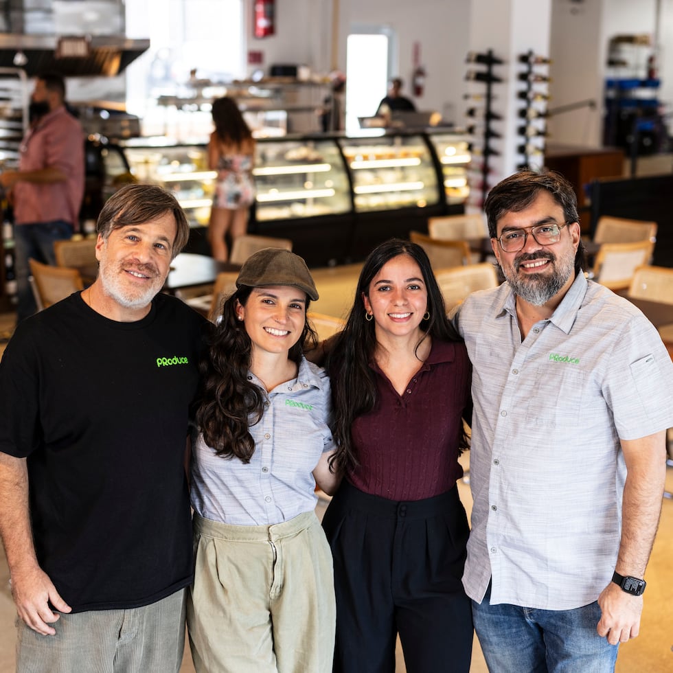 PRoduce fue fundado por cuatro empresarios que, a su vez, mantienen otros negocios. Crystal Díaz Rojas, propietaria de El Pretexto en Cayey, Patricio Schames, Francisco Tirado, cofundador de la aplicación de entregas Uva y el chef Martin Louzao, asociado a restaurantes como Cocina Abierta y Nonna.