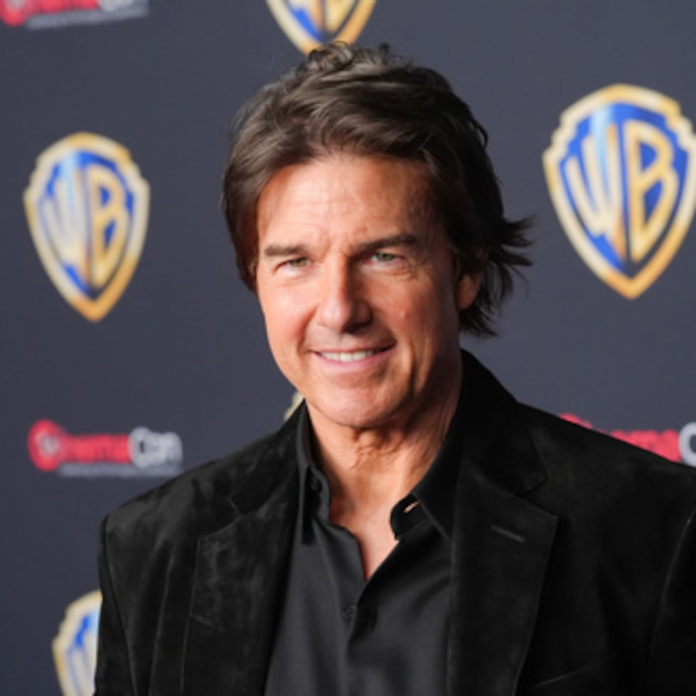 ARCHIVO - Tom Cruise llega a la presentación de Warner Bros. en la CinemaCon el 14 de abril de 2026, en el Caesars Palace de Las Vegas. (Foto AP/Chris Pizzello, archivo)