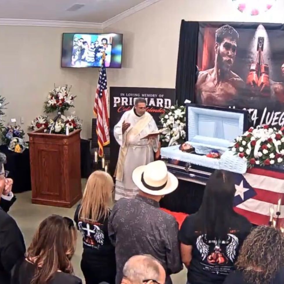 Familiares y allegados despidieron este miércoles al exboxeador puertorriqueño Prichard Colón durante el servicio fúnebre celebrado en Winter Park, Florida.