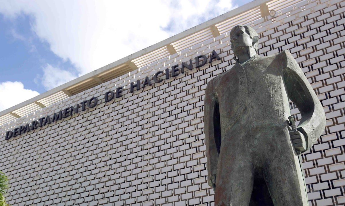 Fraude en SURI: empleado de Hacienda admite esquema que provocó pérdidas de $665,693