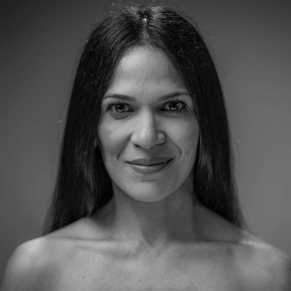 El nuevo libro de la autora puertorriqueña cruza memoria, ensayo y crónica para contar la historia más personal que haya escrito.