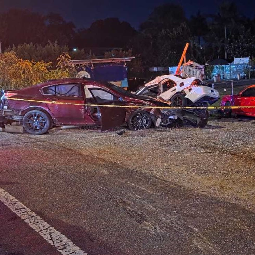 Yamaveh Rivera Hernández perdió el control de su auto Acura TL impactando un Mazda Protegé y luego impactando otros cuatro vehículos de motor causando la muerte de las cuatro víctimas y las lesiones de la quinta.