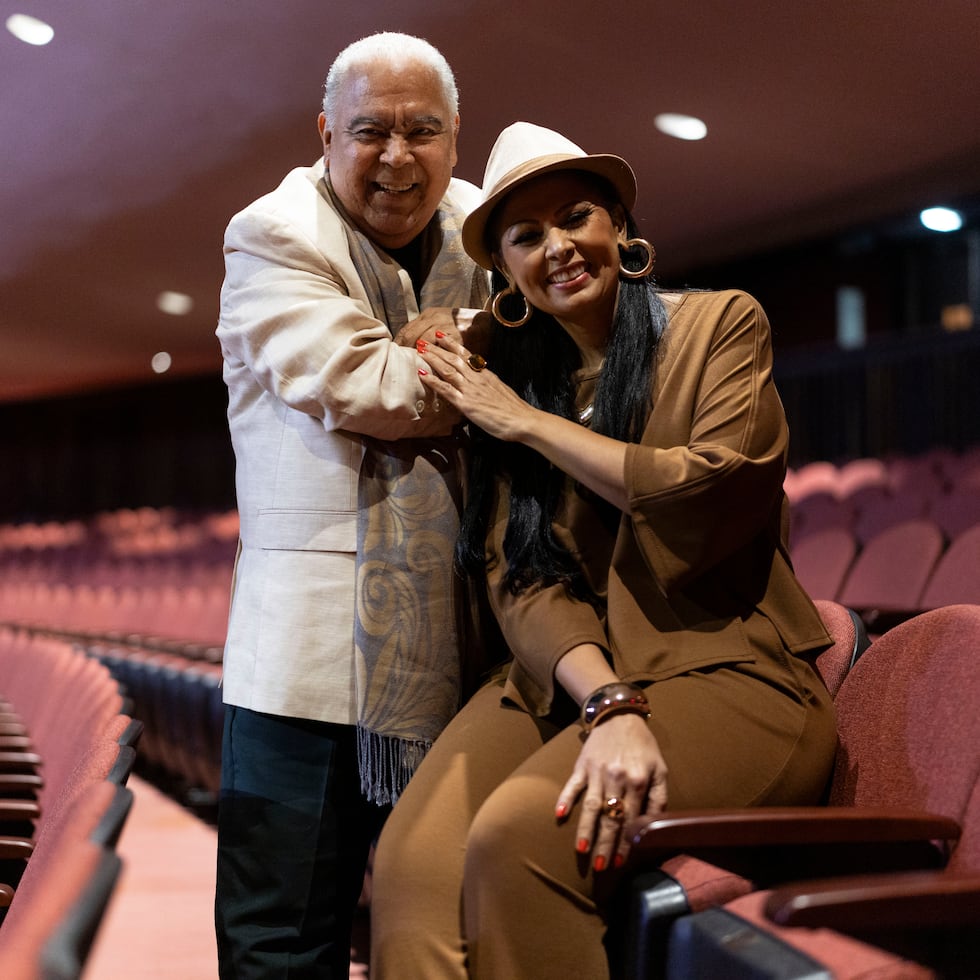 Danny Rivera y Victoria Sanabria, quienes están preparando un concierto de altura para celebrar la Navidad.