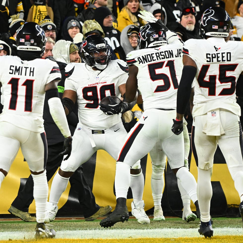 Los Texans de Houston sacaron del camino a los Steelers de Pittsburgh en la jornada del lunes.