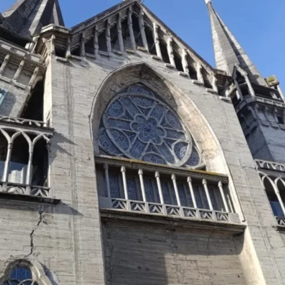 La Iglesia Manizales sufrió daños tras el terremoto en Colombia.