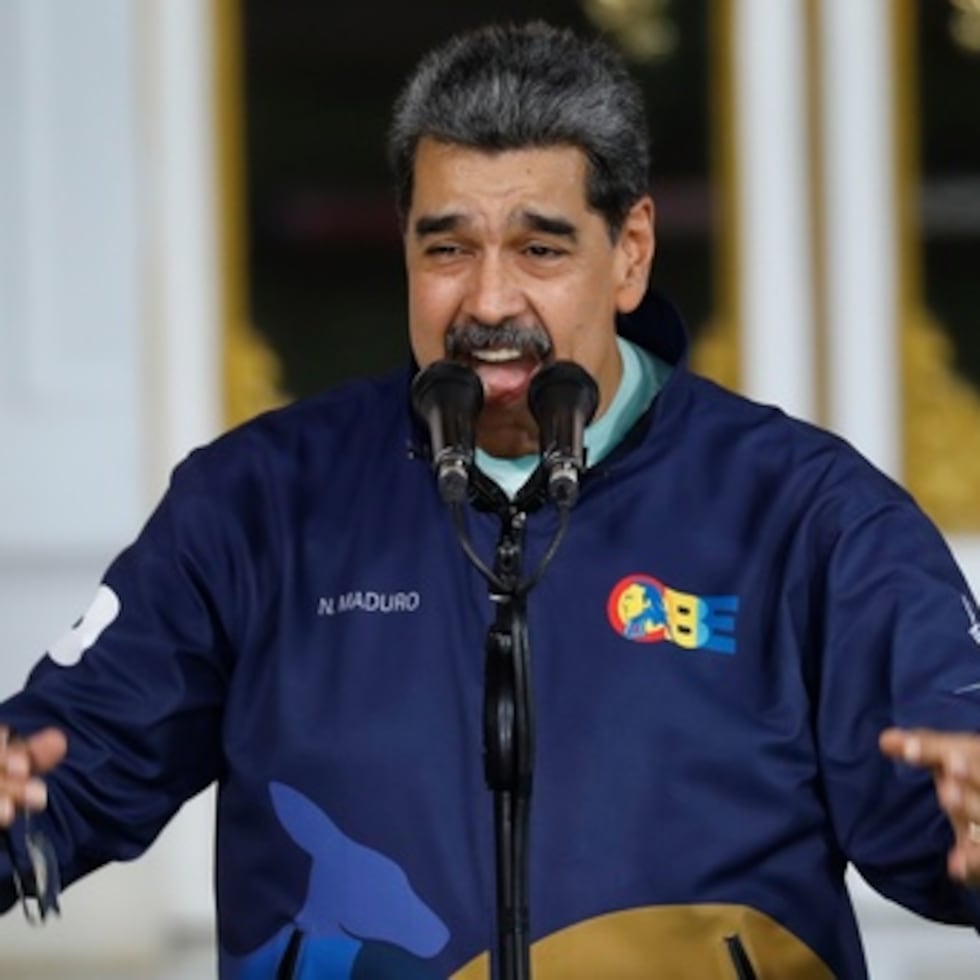 La medida prevista para el lunes se produce mientras Trump evalúa si emprender acciones militares contra Venezuela, las cuales no ha descartado a pesar de plantear la posibilidad de conversaciones con Maduro.