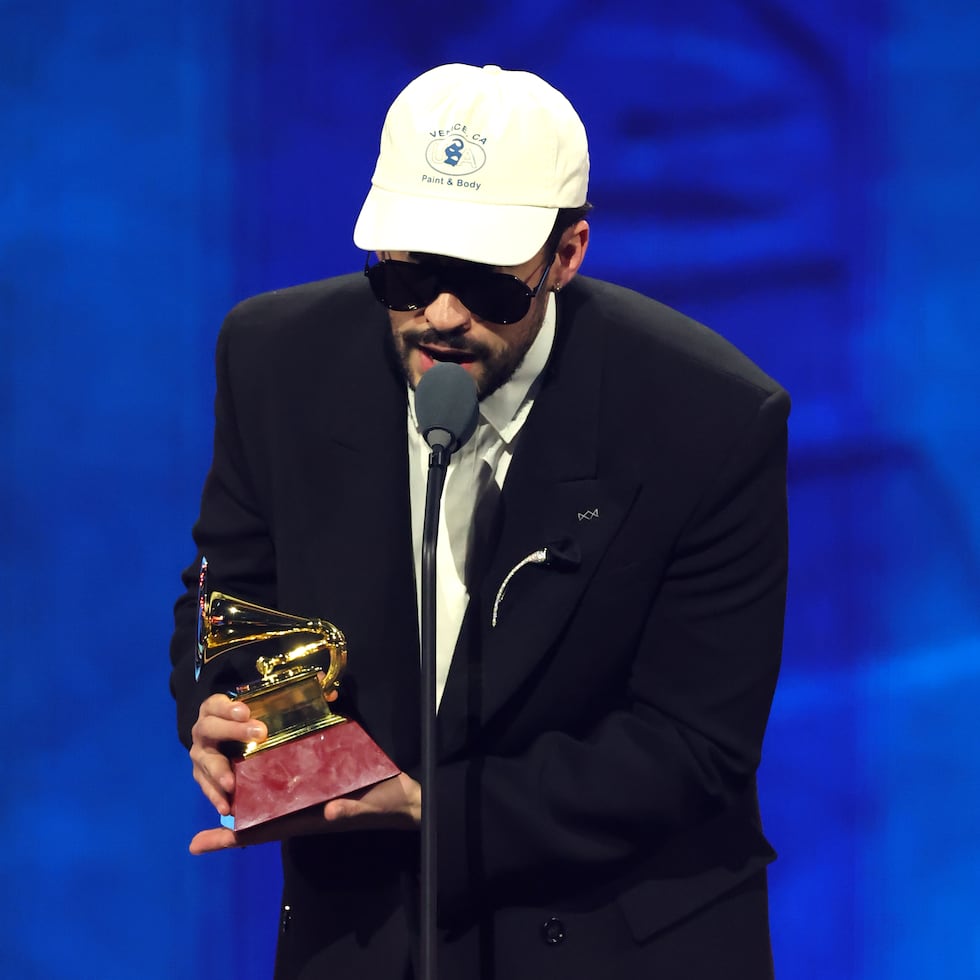 Bad Bunny no asistirá a la gala debido a su compromiso como protagonista del espectáculo de medio tiempo del Super Bowl LX.