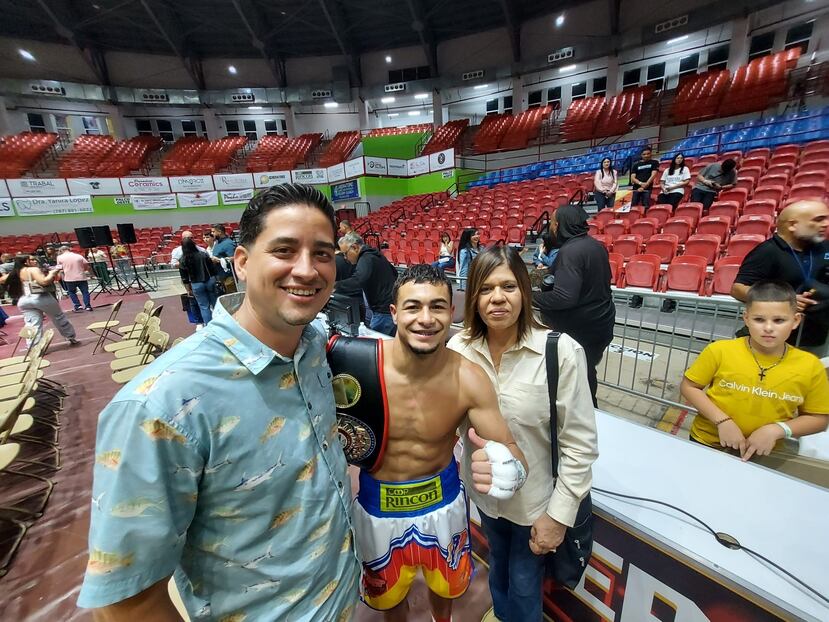 Impulsa el deporte entre los jóvenes para que alcancen su máximo potencial.