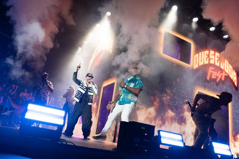 Algarete, una banda que acostumbra al público a darle música y diversión, cumplió con este espectáculo que tuvo la participación de un sinnúmero de cantantes.