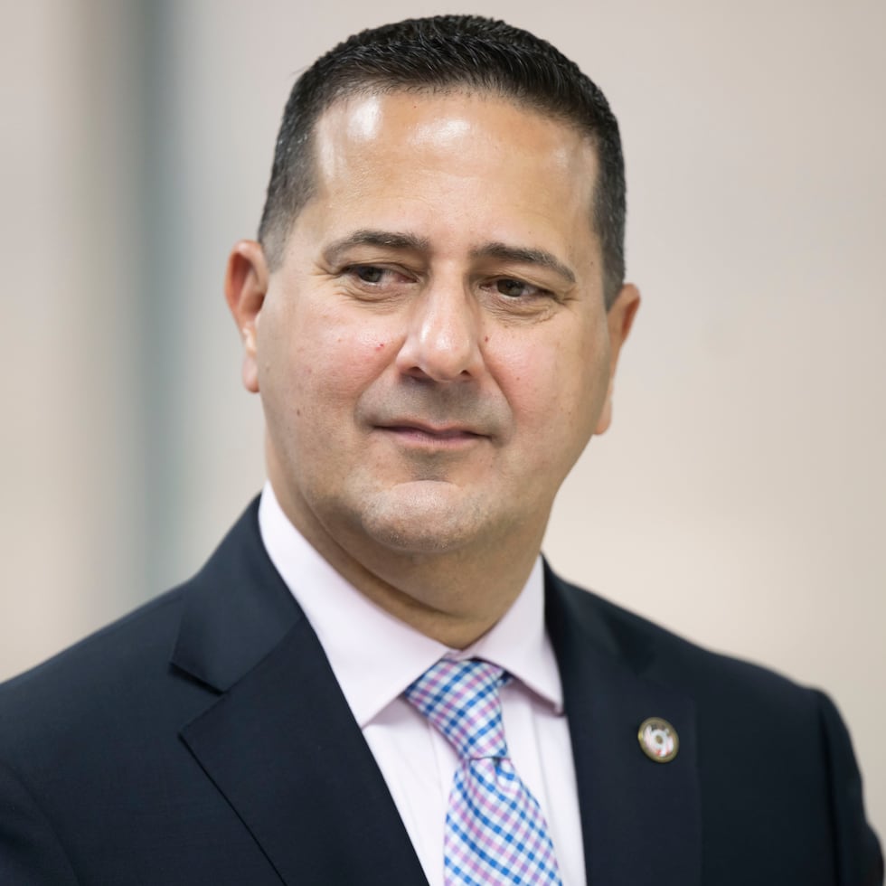 Después de las audiencias con los 12 proveedores interesados, el secretario de Corrección y Rehabilitación, Francisco Quiñones Rivera, identificó a tres proponentes como los mejores cualificados.