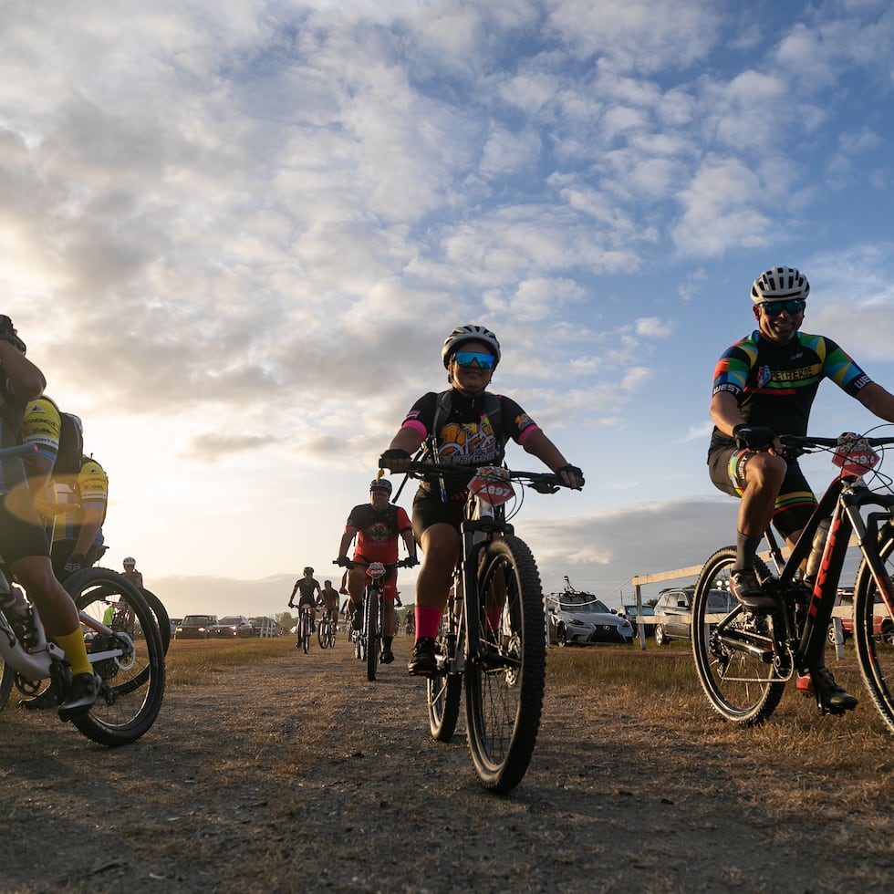 Con el ciclismo surge un movimiento repetitivo y coordinado de grandes grupos musculares, que también genera adaptaciones en el músculo esquelético, mejorando tu capacidad para producir energía y resistir la fatiga.