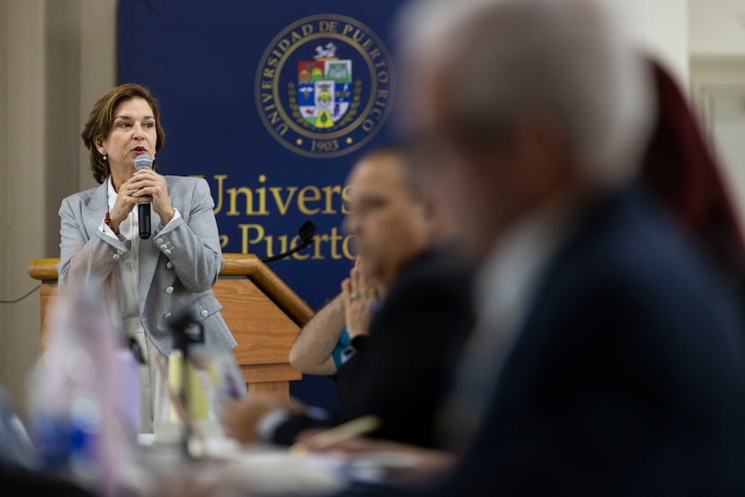 En el encuentro con la presidenta Zayira Jordán, participaron los rectores en propiedad e interinos de los 11 recintos. Las mesas se organizaron para que cada líder estudiantil quedara sentado junto al rector o rectora de su recinto.