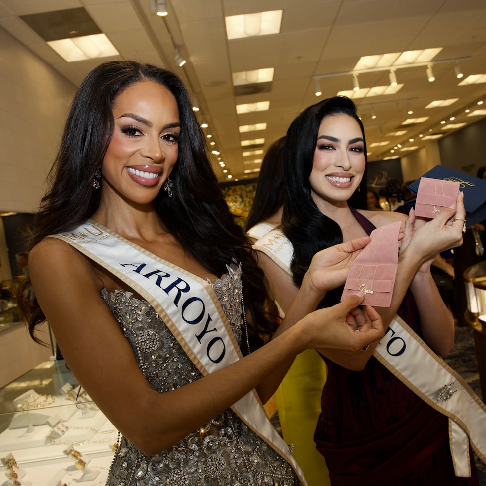 Miss Arroyo, Génesis Dávila; y Miss Aibonito, Nicole Marie Colón.