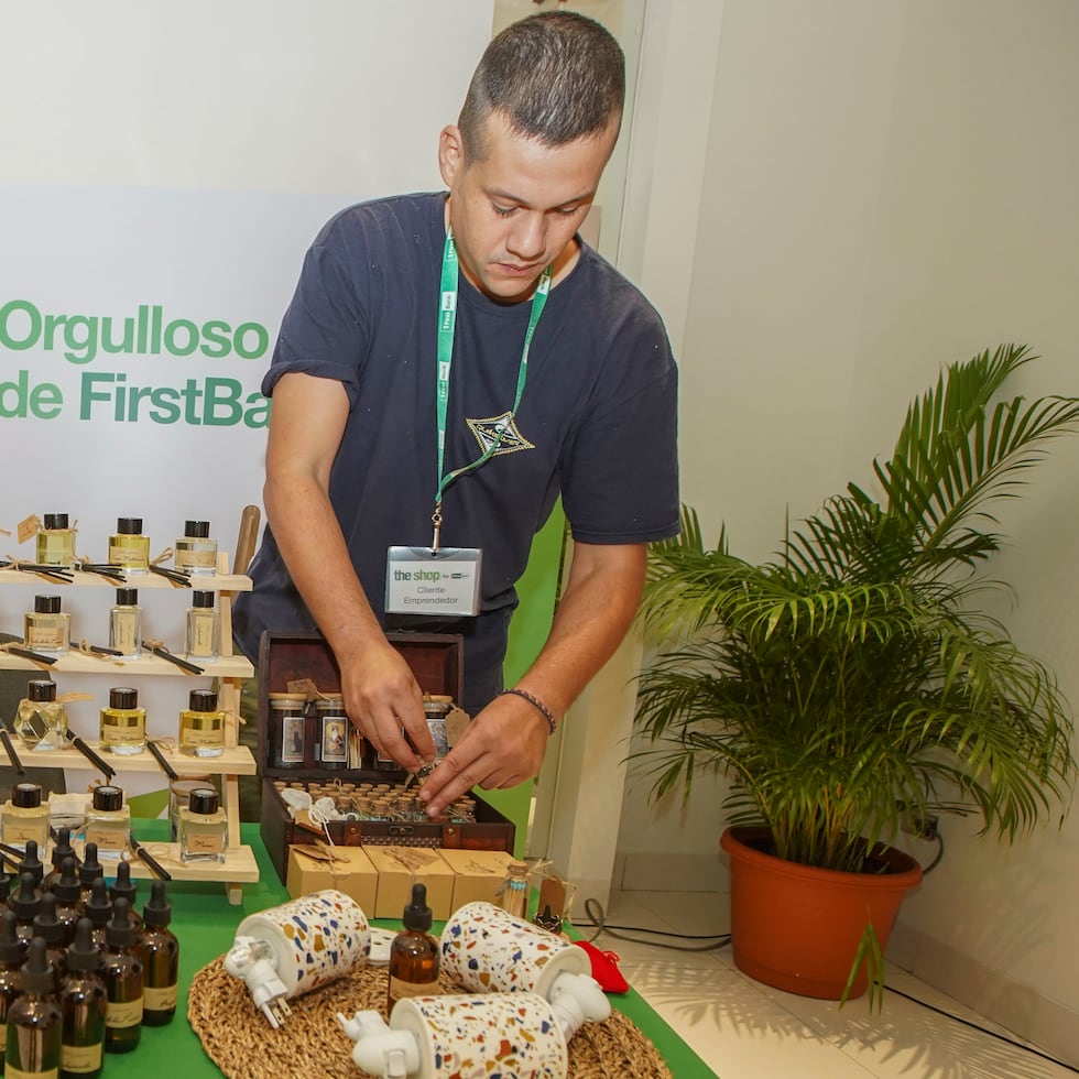 Ocho comerciantes locales expondrán sus respectivos productos en Plaza Las Américas hasta el 24 de diciembre