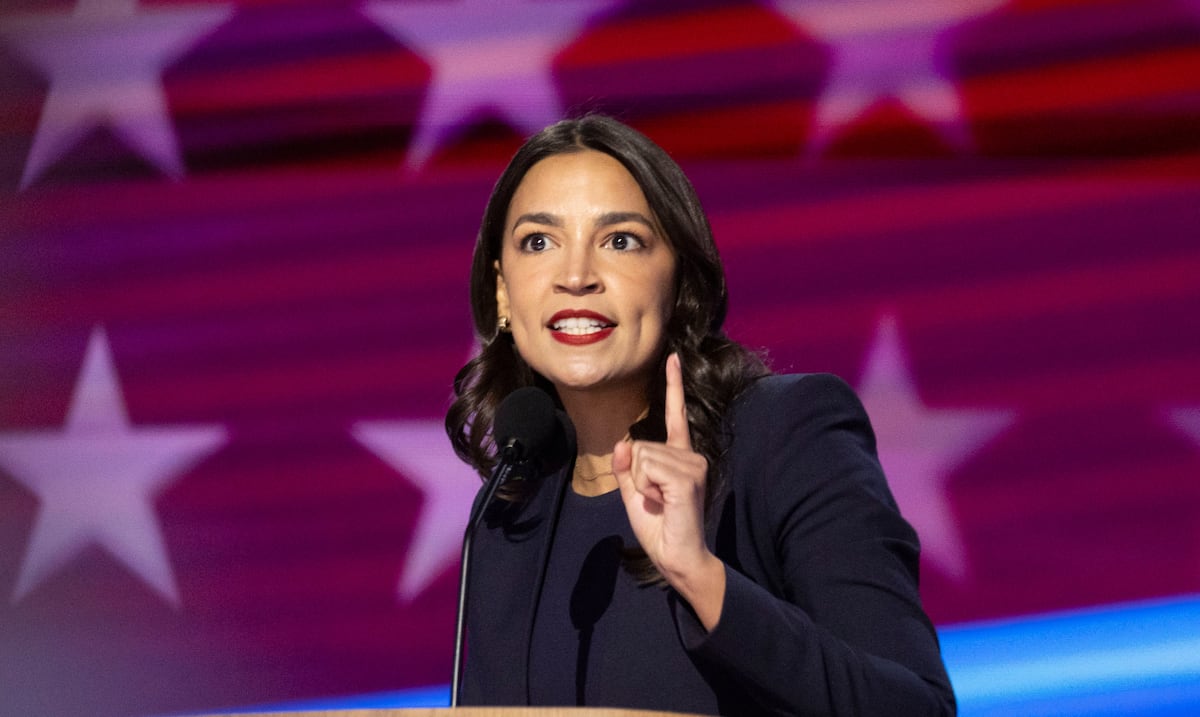 Ocasio Cortez vincula las crisis de energía y agua en Puerto Rico a la Ley Promesa y la JSF