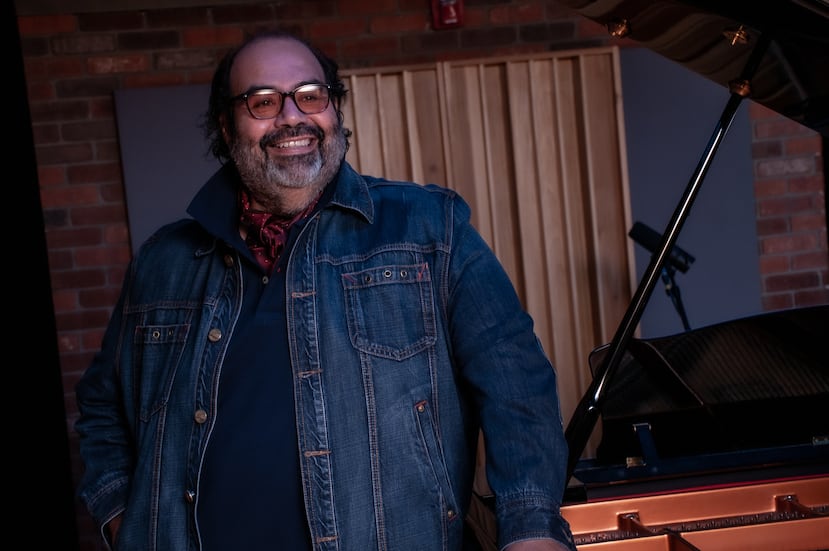El pianista puertorriqueño José Negroni presentará el próximo sábado, 8 de marzo de 2024, a las 8:00 p.m. en la Sala Experimental del Centro de Bellas de Santurce