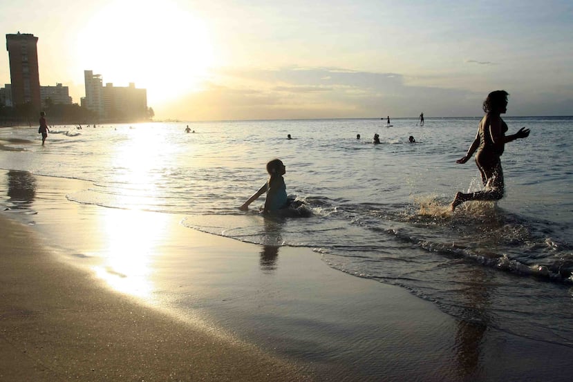 Las causas más comunes de contaminación son los contaminantes que son arrastrados por las escorrentías pluviales y la contaminación de quebradas y ríos, entre otras. (Archivo / GFR Media)
