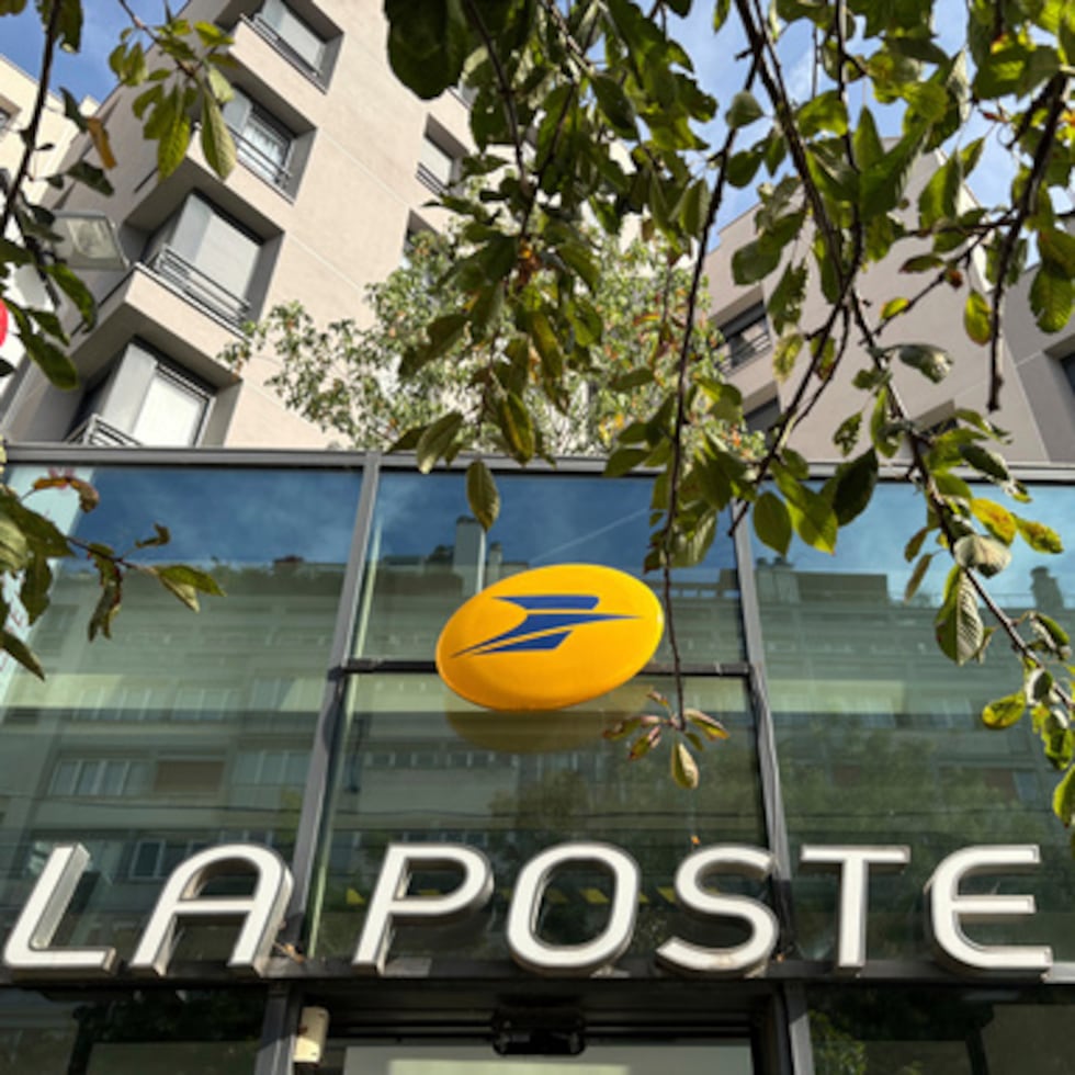 Vista general del servicio nacional de correos de Francia, La Poste, en París.