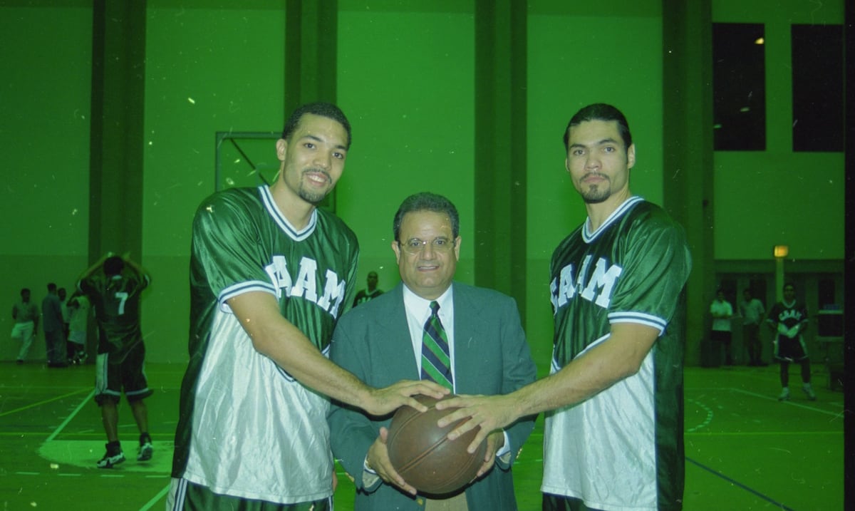 RUM rendirá homenaje póstumo al exentrenador de baloncesto Johnny Flores Monge