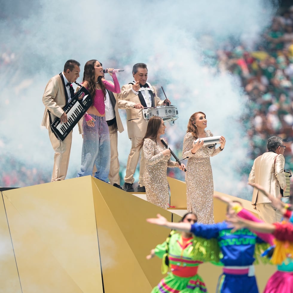 Mexican singer Belinda performs before the start of the World Cup Group A soccer match between Mexico and South Africa in Mexico City, Thursday, June 11, 2026. (AP Photo/Natacha Pisarenko)