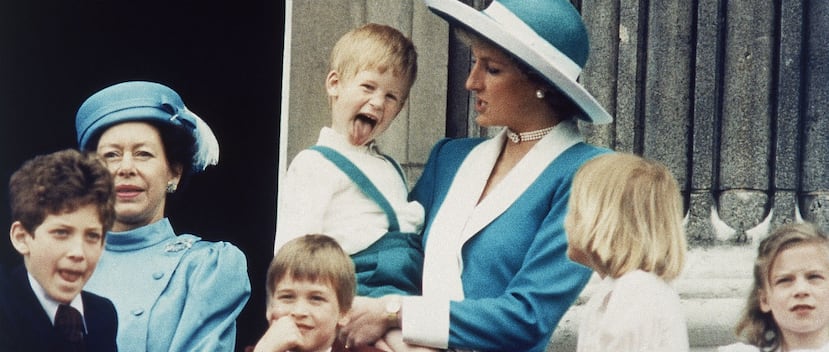 El primogénito de Lady Di y el príncipe Charles, el príncipe William, contrajo matrimonio con Kate en 2011, mientras que el príncipe Harry se casó con Meghan este año. (Foto: Archivo)
