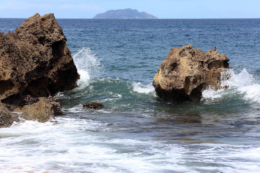 Este viernes comenzó a llegar una marejada del noreste que está ocasionando mares peligrosos para aguas del océano Atlántico, así como los pasajes de Anegada y Mona.